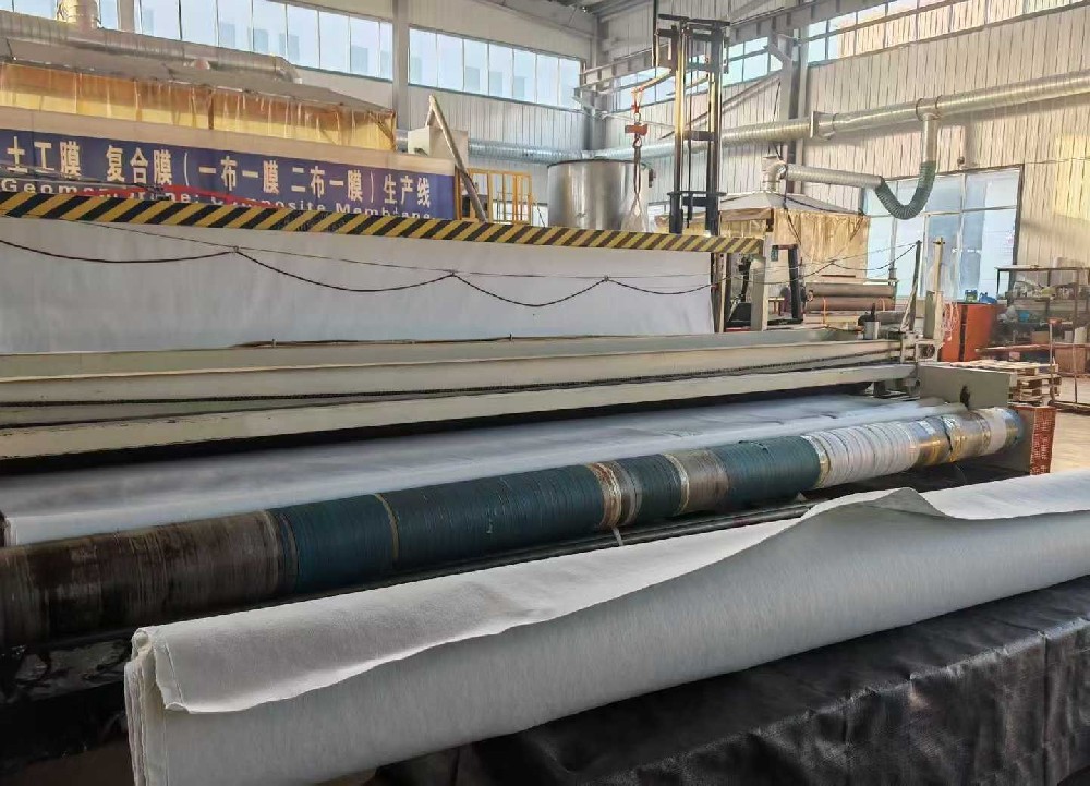泰安防水土工布廠(chǎng)家，泰安復(fù)合土工膜廠(chǎng)家